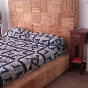En Casa Compartida Retamar Kwatera prywatna